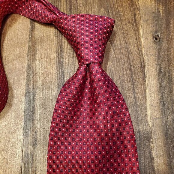 Nautica Executive Level Men's Red Pin Dot Neck Tie - Picture 1 of 6